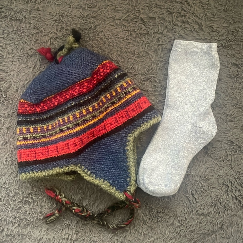 Newari Icelandic Design Winter Hat And Gray Socks, Knit Beanie